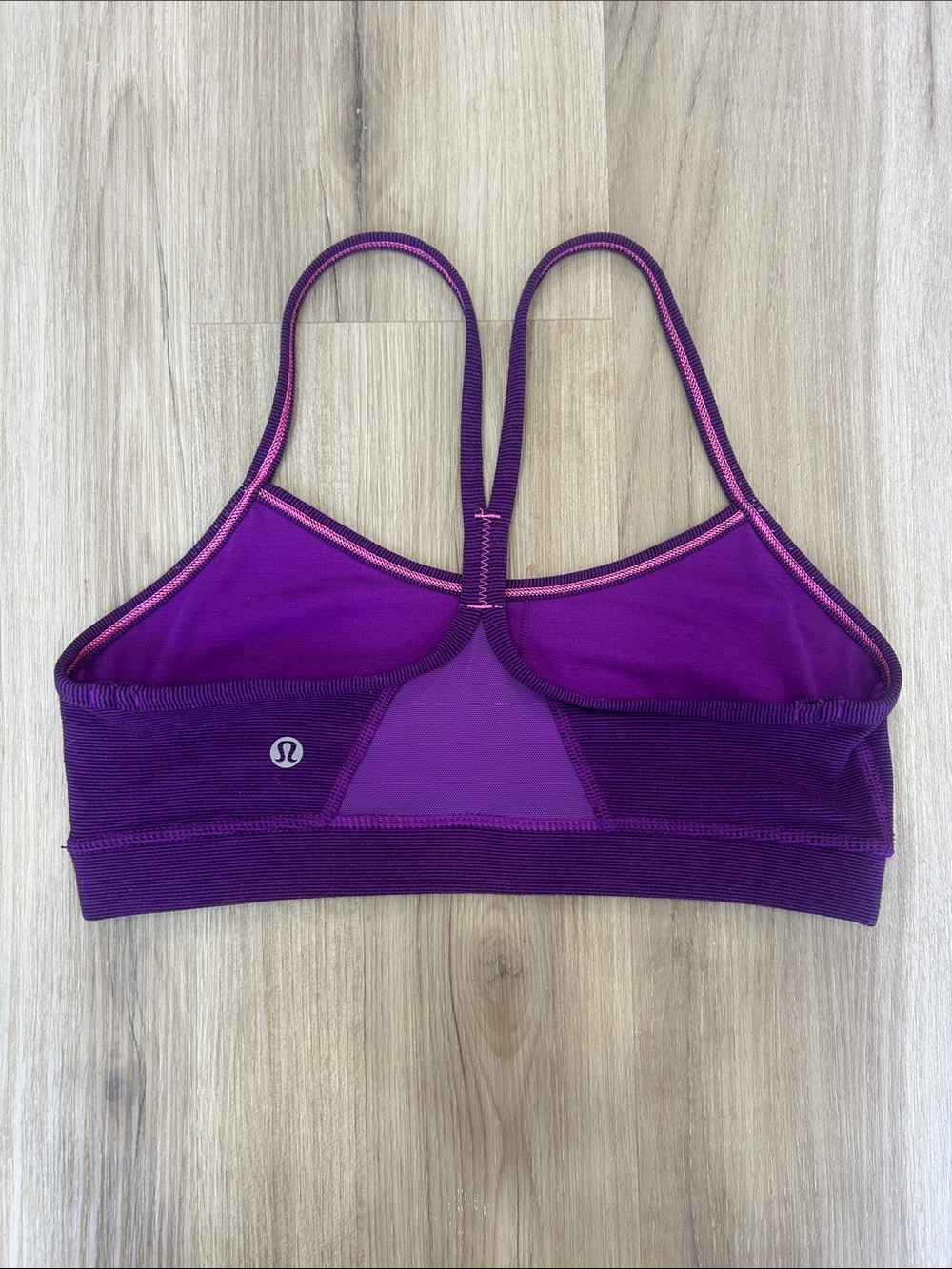 Lululemon Flow Y Bra Purple Pink Trim Size 6 Ribbed Sports Bra